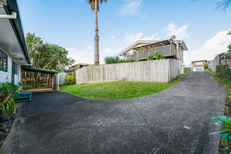 Photo of property in 6a Jillian Drive, Ranui, Auckland, 0612