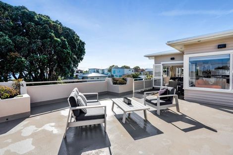 Photo of property in 19 Nobs Line, Strandon, New Plymouth, 4312