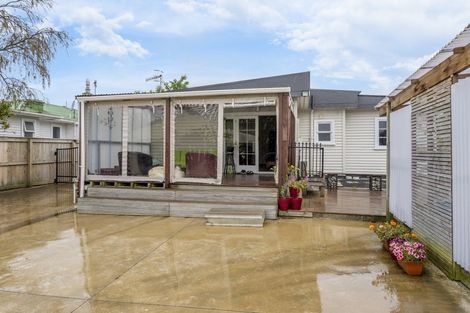 Photo of property in 29 Bowen Street, Levin, 5510