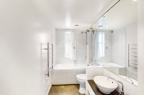 Photo of property in 51 Mantell Street, Seatoun, Wellington, 6022