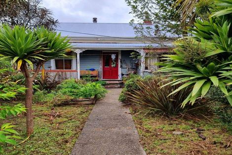 Photo of property in 5 Anderson Street, Eketahuna, 4900