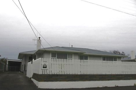 Photo of property in 29 Peters Avenue, Cloverlea, Palmerston North, 4412