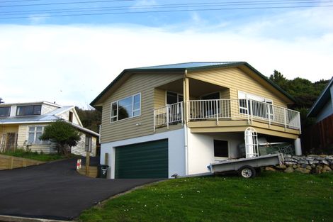 Photo of property in 10 Parrett Street, Bluff, 9814
