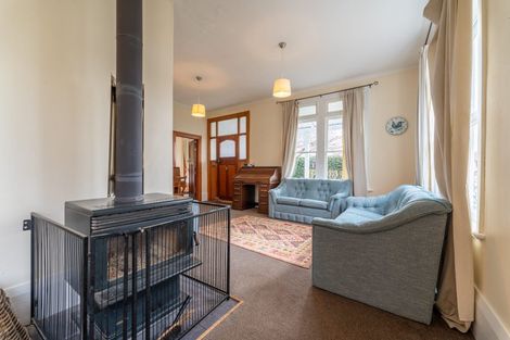 Photo of property in 19 Rhodes Street, Waimate, 7924