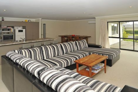 Photo of property in 224 Harbourside Drive, Karaka, Papakura, 2113