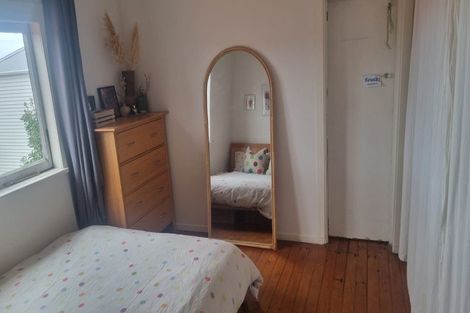 Photo of property in 11e Joan Street, Point Chevalier, Auckland, 1022