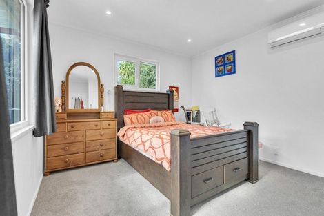 Photo of property in 136 Avonhead Road, Avonhead, Christchurch, 8042