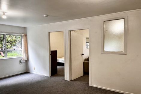 Photo of property in 1/44 Roberts Road, Glenfield, Auckland, 0629