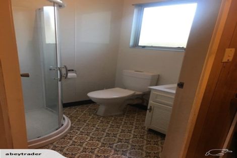 Photo of property in 150a Dowse Drive, Maungaraki, Lower Hutt, 5010