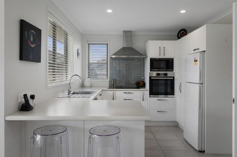 Photo of property in 18 Long Acre Close, Katikati, 3129