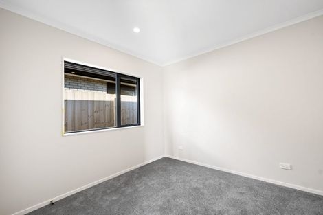 Photo of property in 1/1 Mitcham Avenue, Forest Lake, Hamilton, 3200