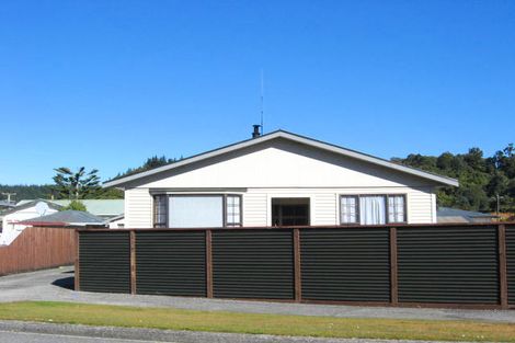 Photo of property in 90 Marsden Road, Greymouth, 7805