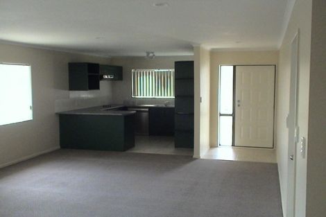 Photo of property in 1 Glenveagh Park Drive, Manurewa, Auckland, 2102