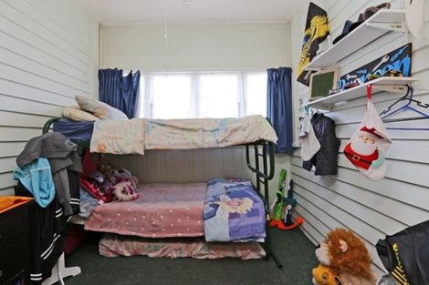 Photo of property in 214 Lascelles Street, Saint Leonards, Hastings, 4120