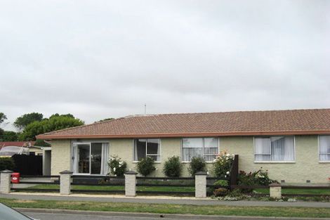 Photo of property in 2/79 Bayswater Crescent, Bromley, Christchurch, 8062