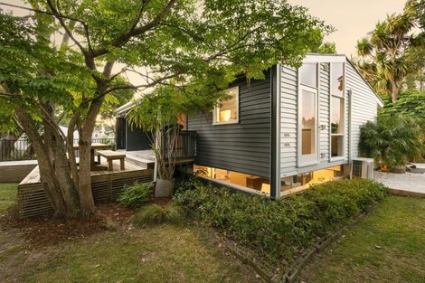 Photo of property in 87 Clarkin Road, Fairfield, Hamilton, 3214