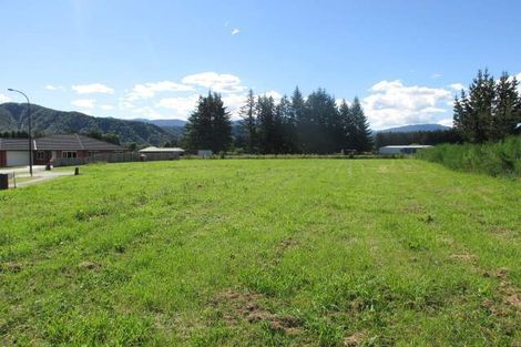 Photo of property in 3 Wicken Place, Reefton, 7830