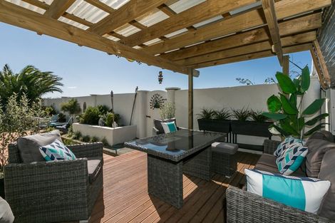 Photo of property in 220 Te Awa Avenue, Awatoto, Napier, 4110