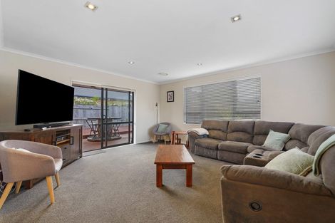 Photo of property in 9 Mccahon Drive, Pukehangi, Rotorua, 3015