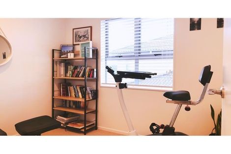 Photo of property in 68 Mackay Drive, Greenhithe, Auckland, 0632