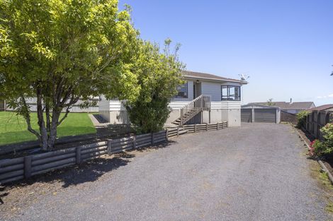 Photo of property in 48 Hollyford Drive, Clover Park, Auckland, 2105