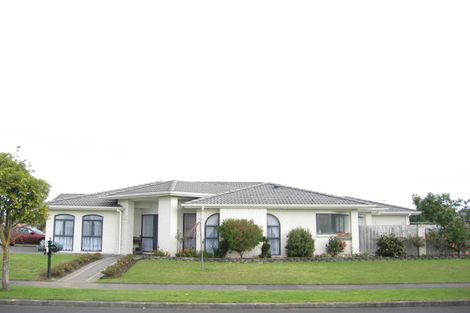 Photo of property in 2 Flora Place, Wattle Downs, Auckland, 2103
