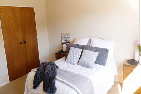 Photo of property in 8 Jasmine Avenue, Dinsdale, Hamilton, 3204