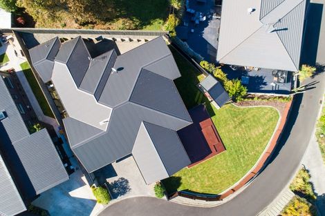 Photo of property in 2 Waimarama Court, Roslyn, Palmerston North, 4414