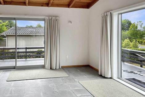 Photo of property in 1/5 Aubrey Crescent, Rainbow Point, Taupo, 3330