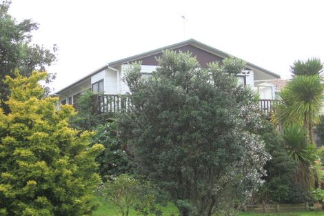 Photo of property in 90 Rosario Crescent, Red Beach, 0932