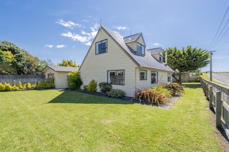 Photo of property in 5 Koromiko Street, Otaki Beach, Otaki, 5512