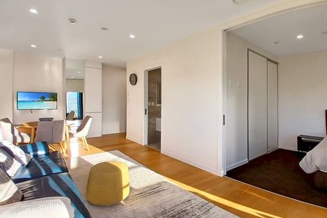 Photo of property in Frank Sargeson Apts, 205/80 Anzac Street, Takapuna, Auckland, 0622