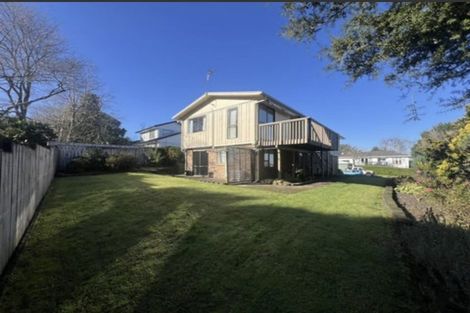 Photo of property in 18 Deodar Place, Totara Heights, Auckland, 2105
