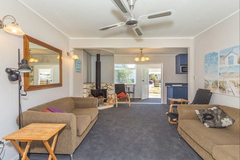 Photo of property in 31 Hydrabad Drive, Waitarere Beach, Levin, 5510