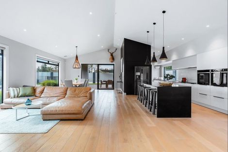 Photo of property in 10 Brighton Grove, Newstead, Hamilton, 3286