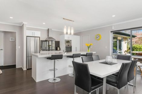 Photo of property in 61 Hamon Place, Pukehangi, Rotorua, 3015