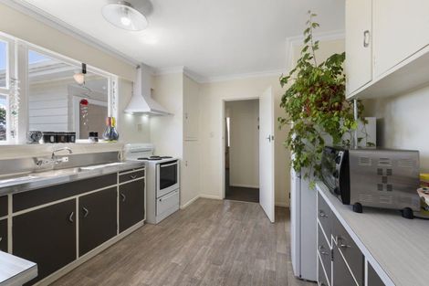 Photo of property in 17 Marlborough Street, Levin, 5510