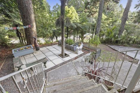 Photo of property in 80 Waima Crescent, Titirangi, Auckland, 0604