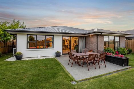 Photo of property in 85 Shillingford Boulevard, Rolleston, 7615