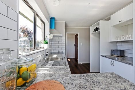 Photo of property in 13 Spriggs Crescent, Greenmeadows, Napier, 4112