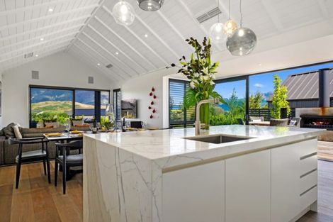 Photo of property in 56 Falconer Rise, Jacks Point, Queenstown, 9371