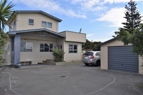 Photo of property in 9a Karaka Street, Otaki Beach, Otaki, 5512