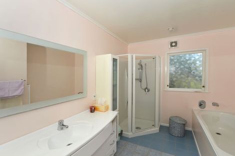 Photo of property in 12 Rugby Place, Te Kamo, Whangarei, 0112
