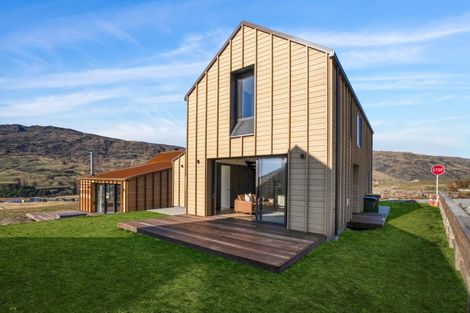 Photo of property in 36 Lee Avenue, Cardrona, 9382