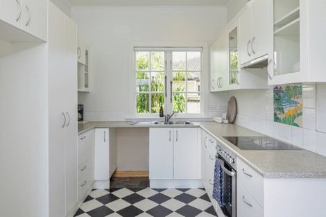 Photo of property in 22 Rimu Street, New Lynn, Auckland, 0600