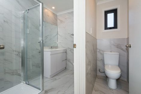 Photo of property in 156 Sunnynook Road, Sunnynook, Auckland, 0620