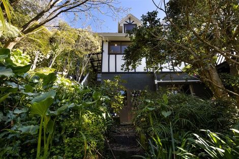 Photo of property in 5 Newgate Street, Picton, 7220