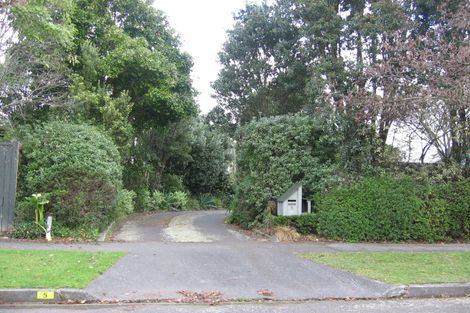 Photo of property in 5 Guernsey Place, Fitzherbert, Palmerston North, 4410