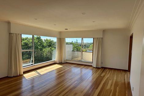 Photo of property in 12a Westwell Road, Belmont, Auckland, 0622