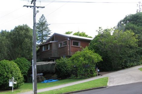 Photo of property in 1 Wade Street, Blockhouse Bay, Auckland, 0600